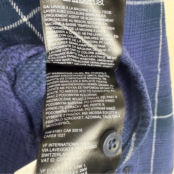 The North Face Navy Checkered Men's Shirt - Picture 7 of 8